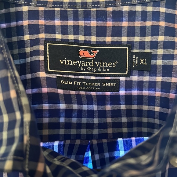 Vineyard Vines XL Slim Fit Tucker Shirt - Picture 2 of 2